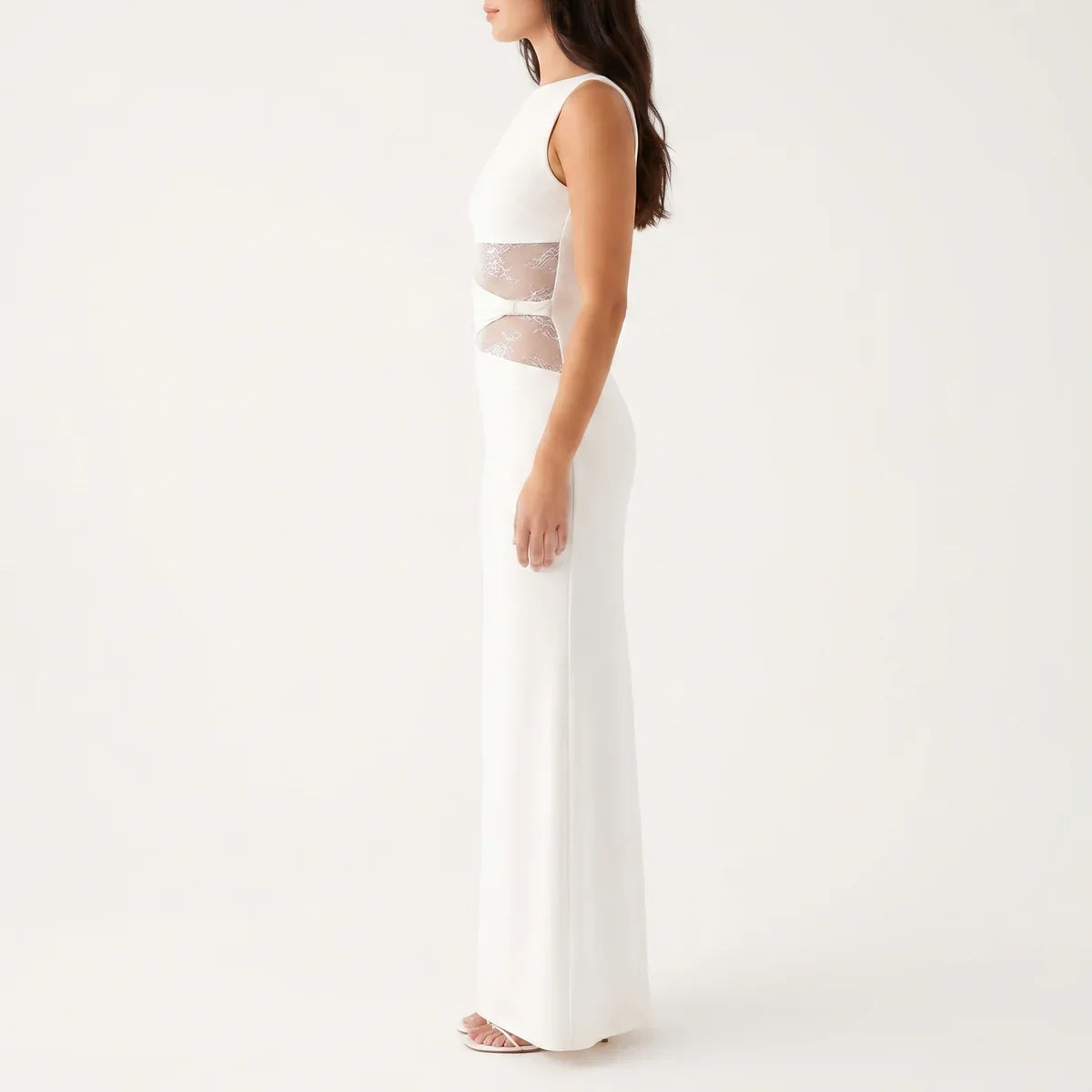 Robe longue femme en dentelle florale avec découpes