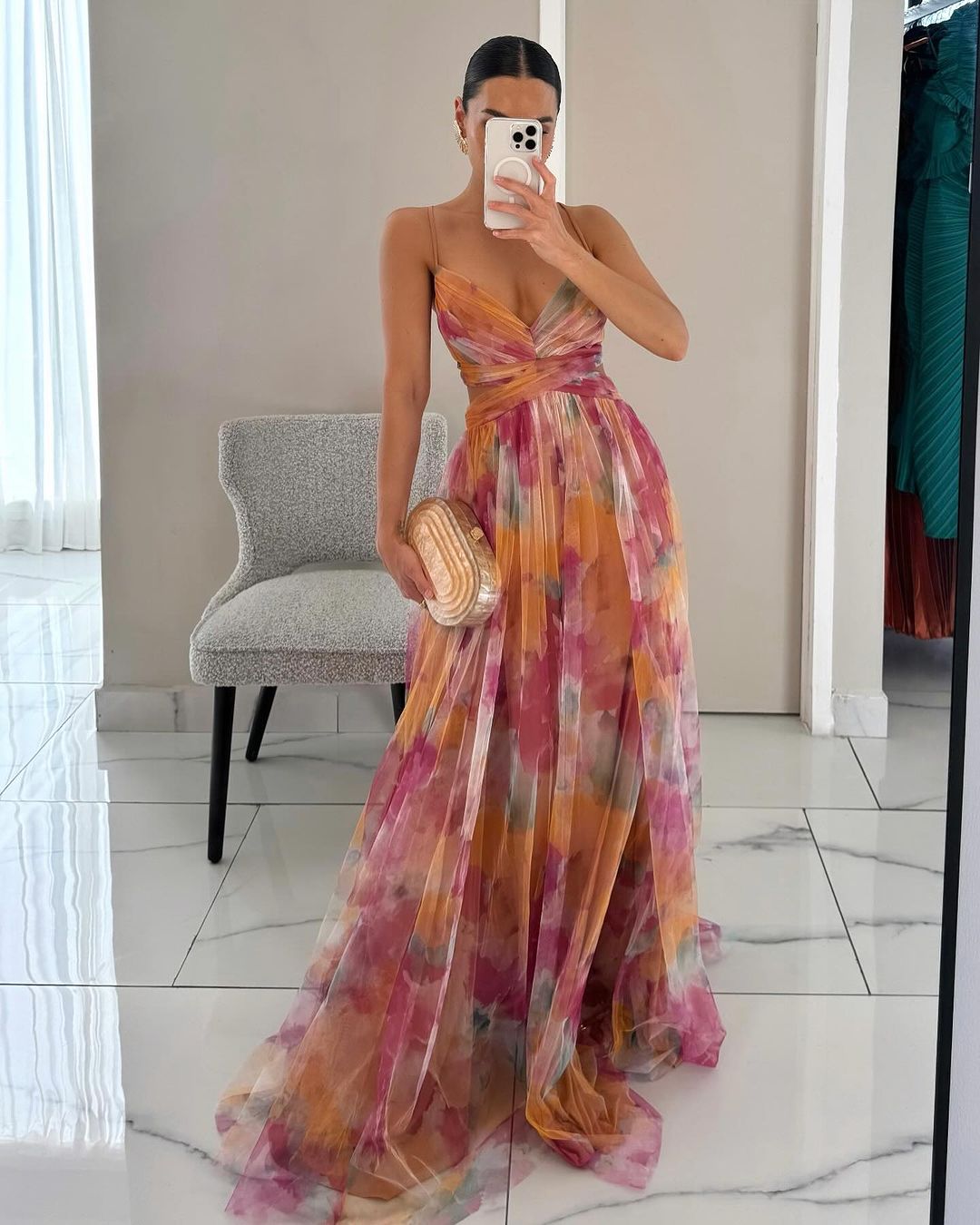 Robe longue femme col V coupe fluide bretelles fines multicolore