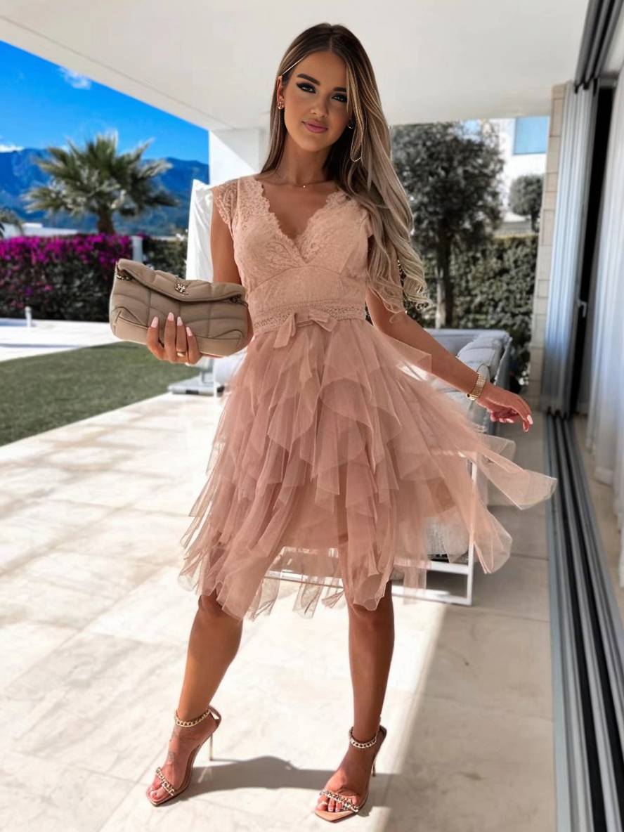 Robe Courte Tulle Volants Dentelle Élégance Soirée moderne