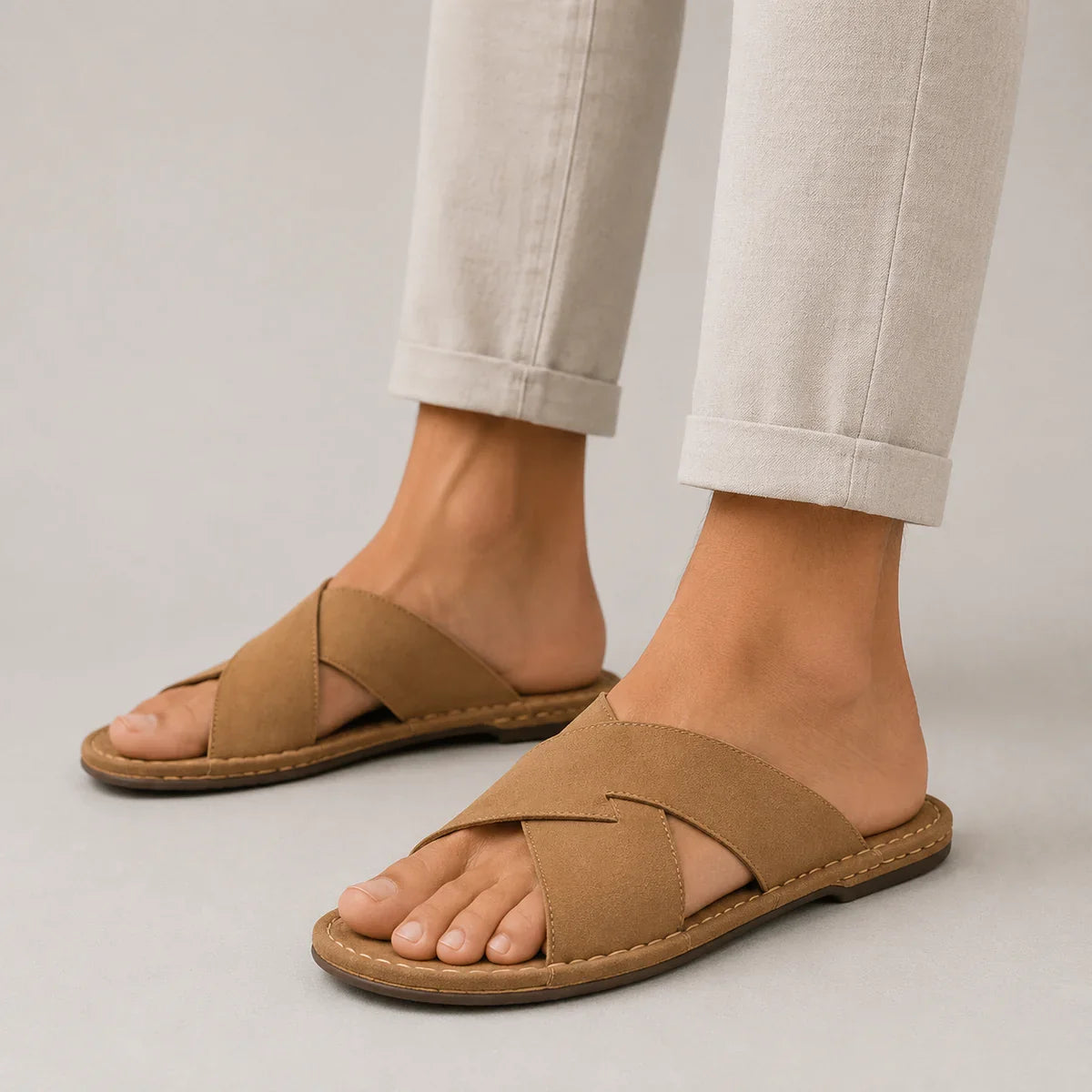 Sandales unisexes en daim à brides croisées