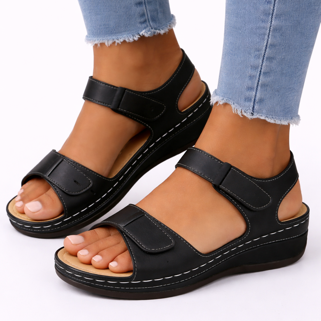 Sandales de marche compensées femme