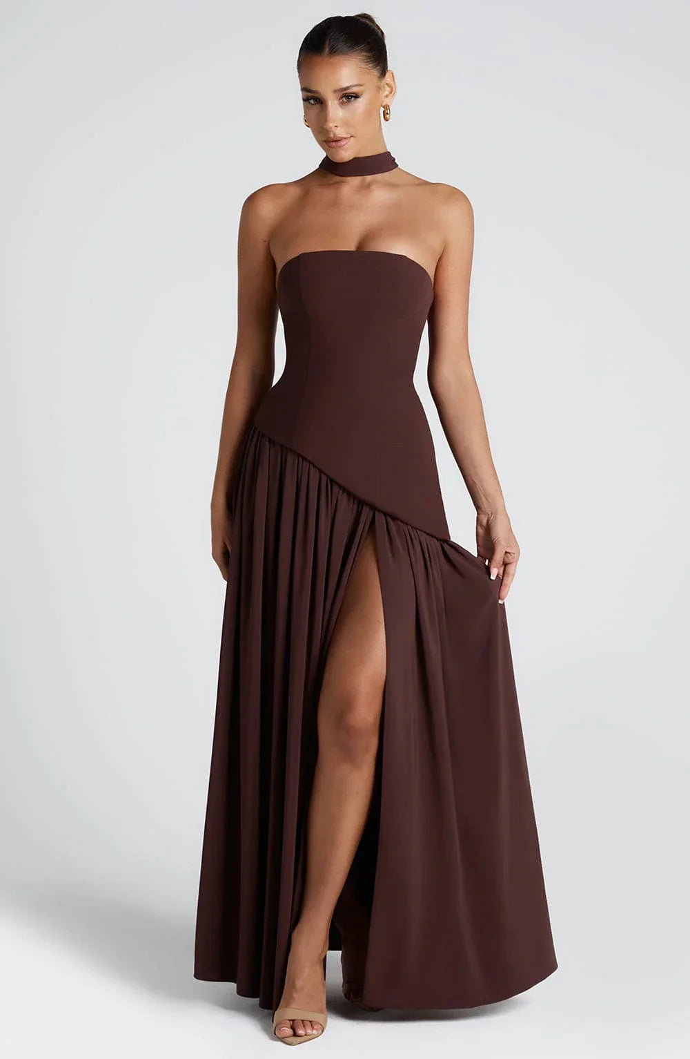 Robe longue bustier corset avec détail foulard et fente haute moderne
