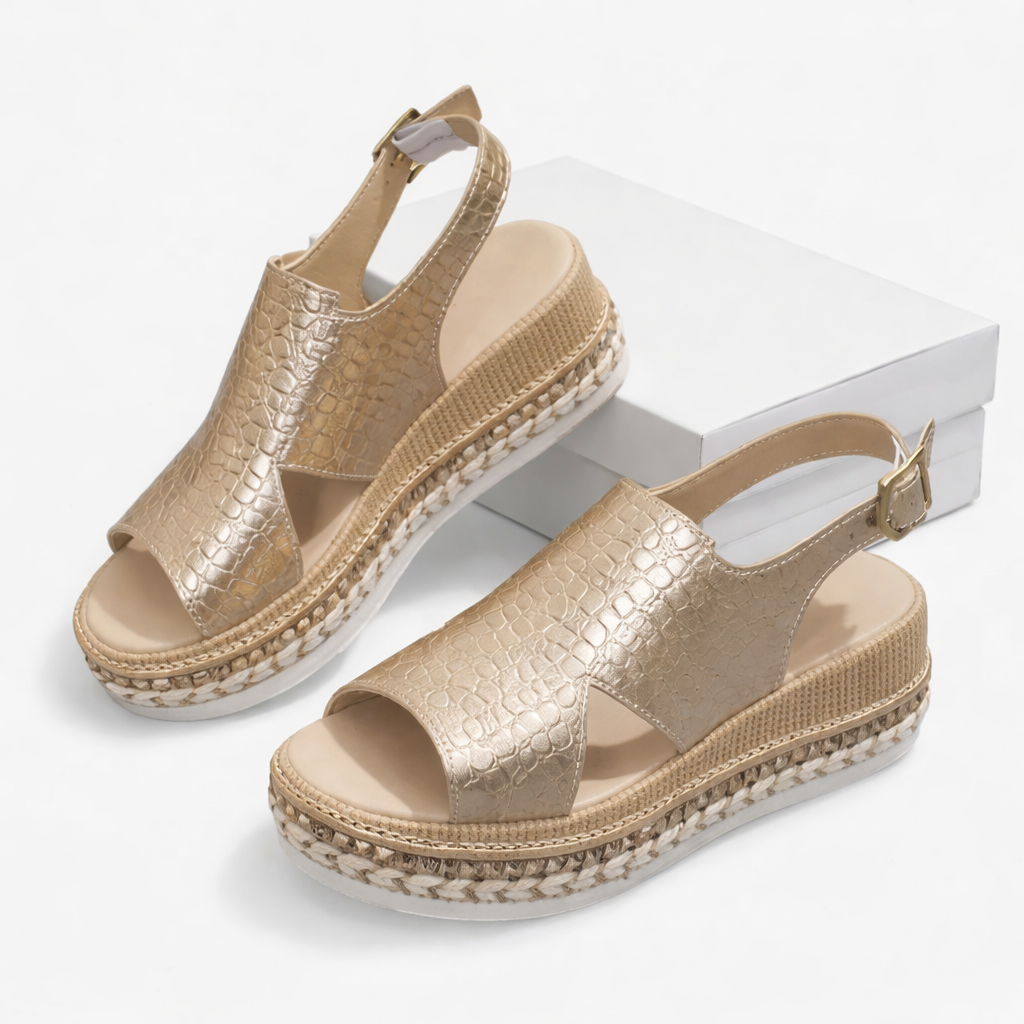 Sandales compensées d’été femme, finition métallisée